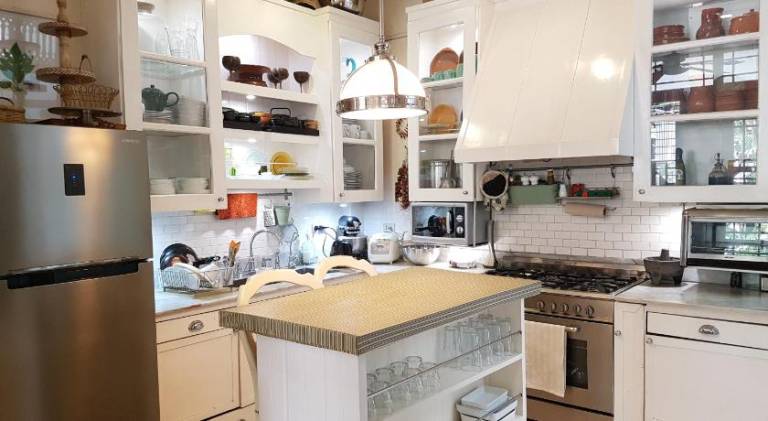 Charming La Casita Mercedes, 5Br and 5TB for Family and Friends Staycation- Read Listing Info — photo 4