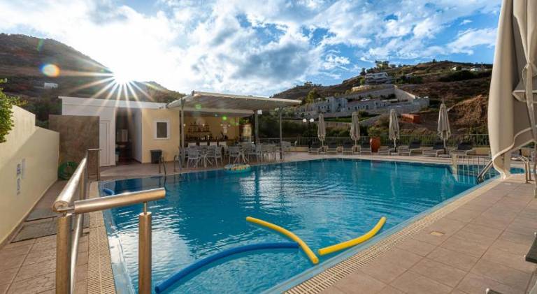 Charming apartment with terrace & pool | Close to the beach | Dogs allowed — photo 4