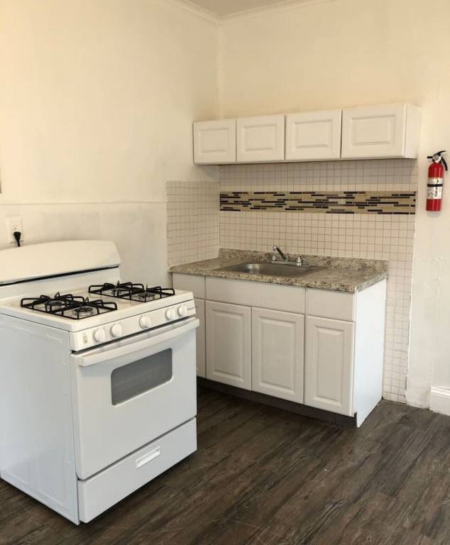 Apartment  Elmwood Park