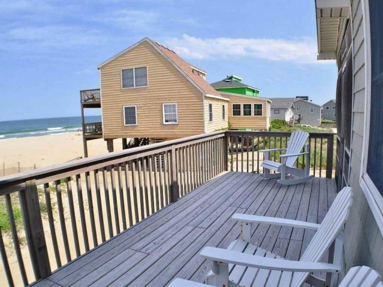 Expansive ocean views in this home located just steps from the ocean. — photo 3