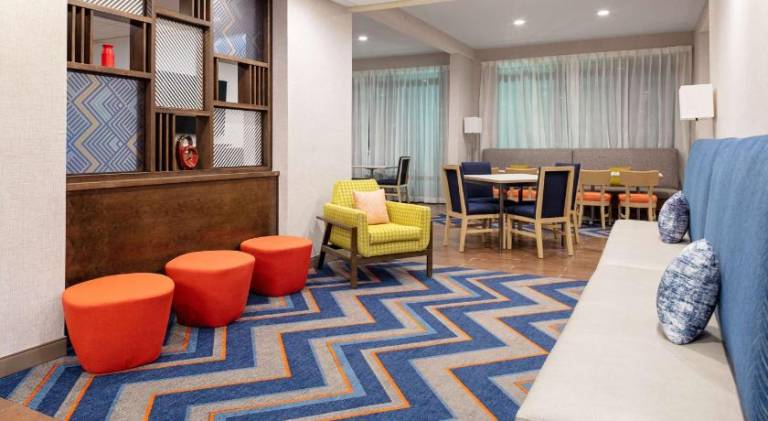 Hampton Inn Castle Rock — photo 4