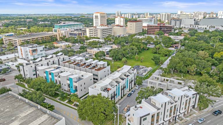 Family-friendly apartment with patio & private pool | Pets are welcome in Sarasota, FL