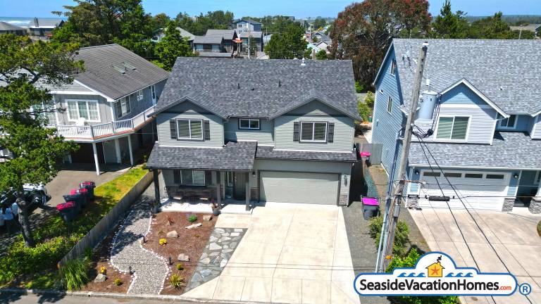 Child-friendly house with hot tub | Next to the beach | Dogs allowed in Seaside, OR