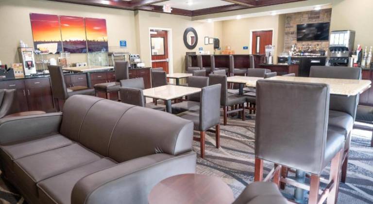 Cobblestone Hotel & Suites - Lamar — photo 2