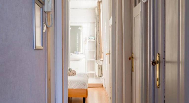 Apartment with 2 rooms for 4 persons — photo 4