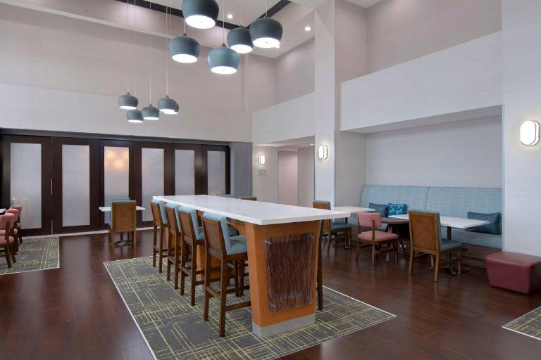 Hampton Inn Fayetteville — photo 4