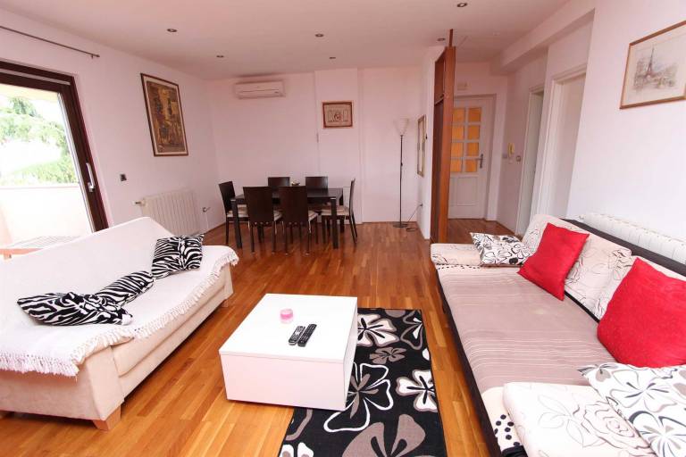 Holiday apartment with grill — photo 4