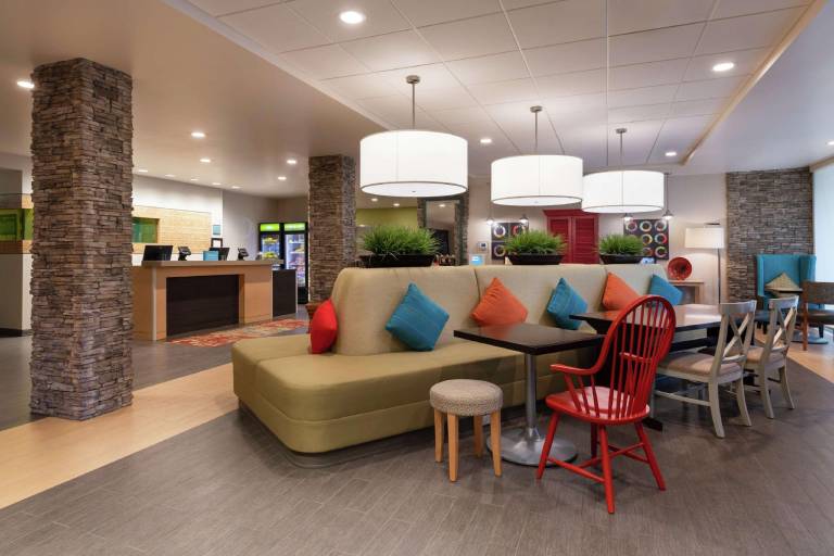 Home2 Suites by Hilton Anchorage/Midtown — photo 3