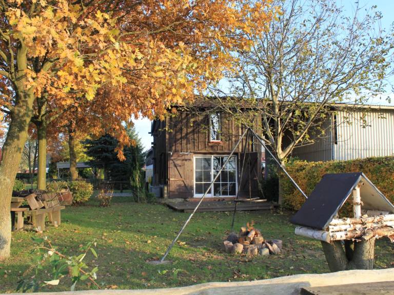 Fully equipped vacation home with BBQ, yard & terrace | Nature view | Pet-friendly — photo 3