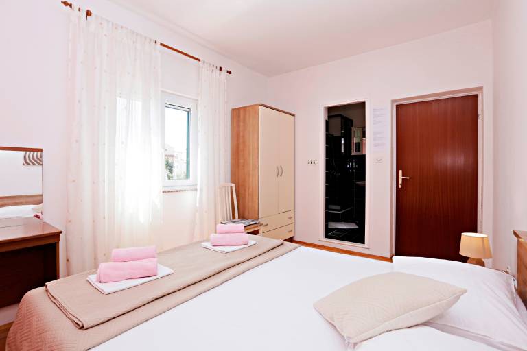 Fully equipped charming rental apartment with terrace & grill | Next to the beach | Pets allowed in Vodice