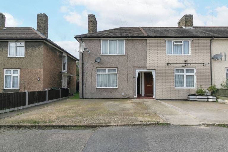 House  Dagenham
