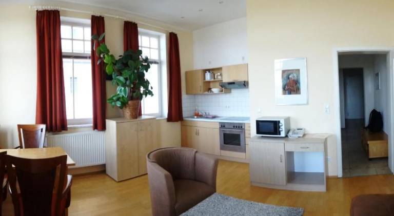 Rental apartment with garden — photo 2