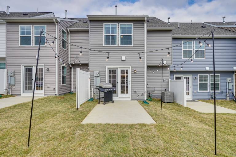 Great for Families! Townhome 9 Mi to Harpers Ferry — photo 4