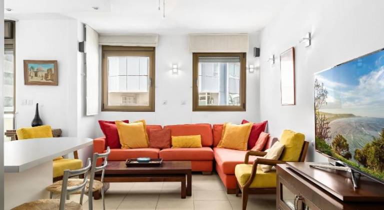 Cosy 1BR near Beach by FeelHome — photo 2