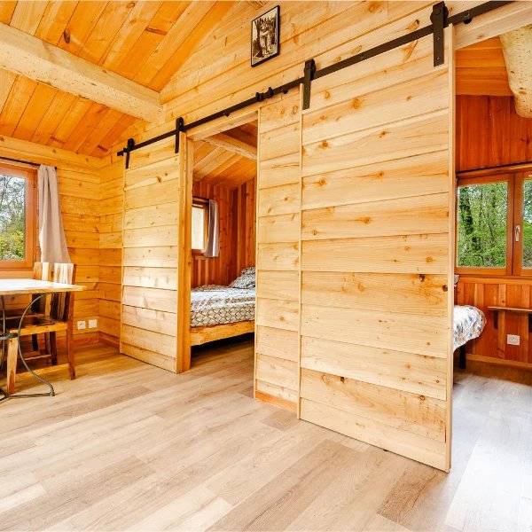 Chalet with terrace, garden & heated pool — photo 4