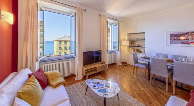 Holiday apartment with 3 rooms for 6 persons in Camogli