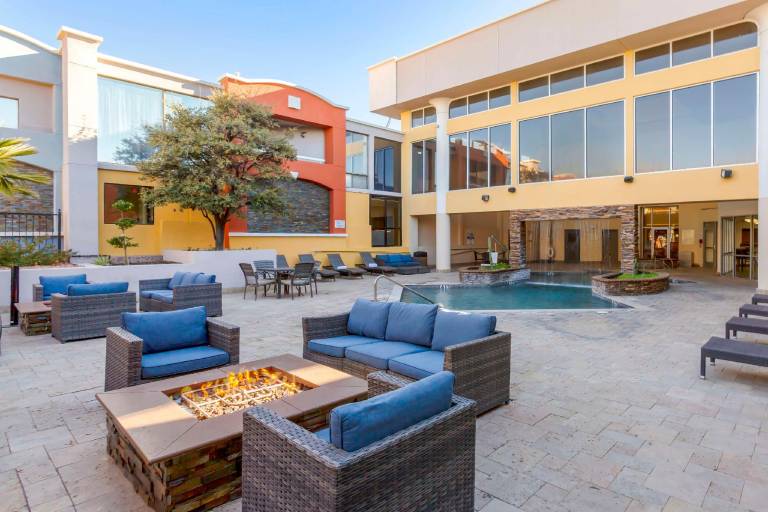 Best Western Plus El Paso Airport Hotel & Conference Center — photo 2