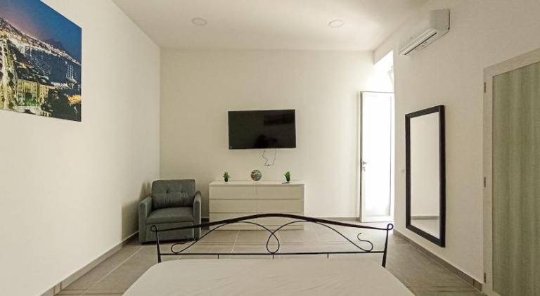 Franceschina Recently renovated, right in the center — photo 2