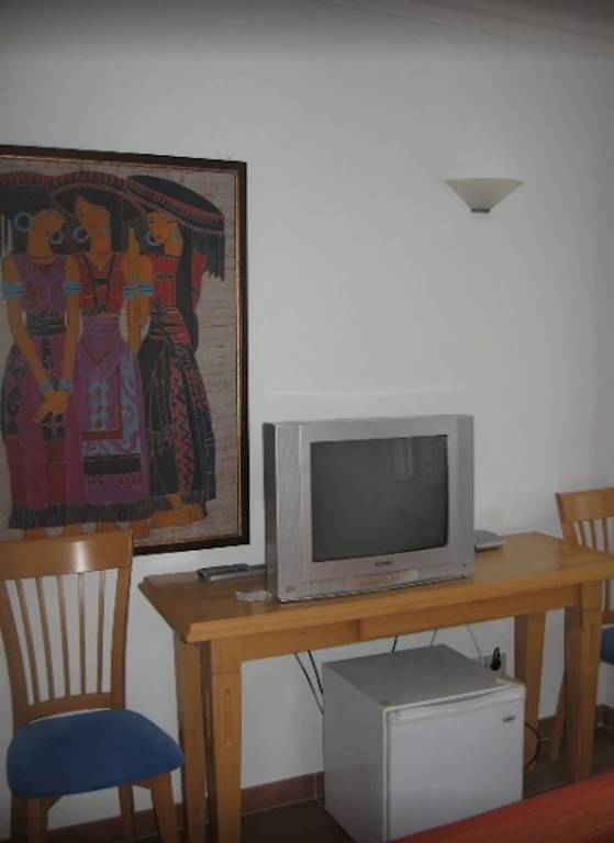 Children-friendly private room with pool, barbecue & patio | Water view | Beach nearby | Pets are welcome — photo 2