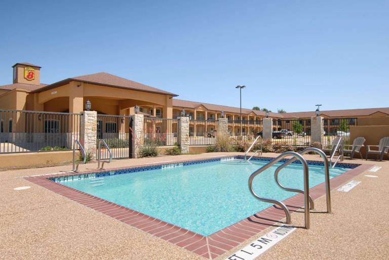 Super 8 By Wyndham Stephenville — photo 3