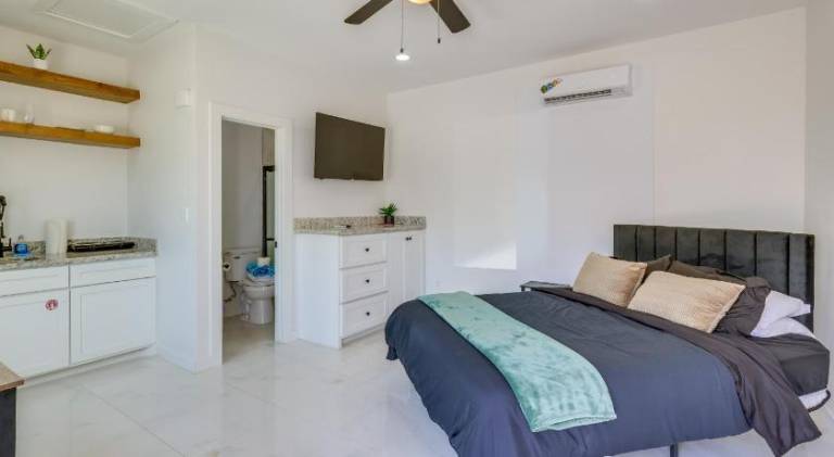 Central to Everything, Easy Beach Access! SPI Stay — photo 2