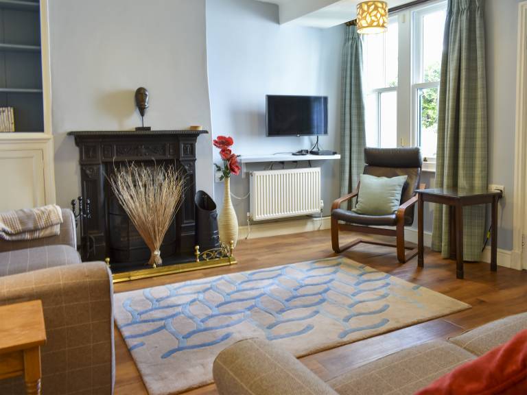 Family-friendly lovely cottage with yard | Pet-friendly — photo 2