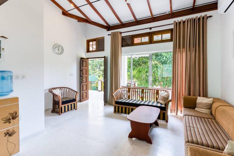 Villa with garden, pool & barbeque | Perfect for remote work in Ahangama