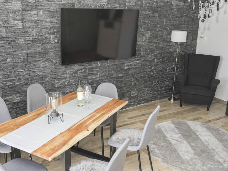 Family-friendly lovely rental apartment with fast internet | Suitable for remote work | Pets are welcome in Friedrichshafen