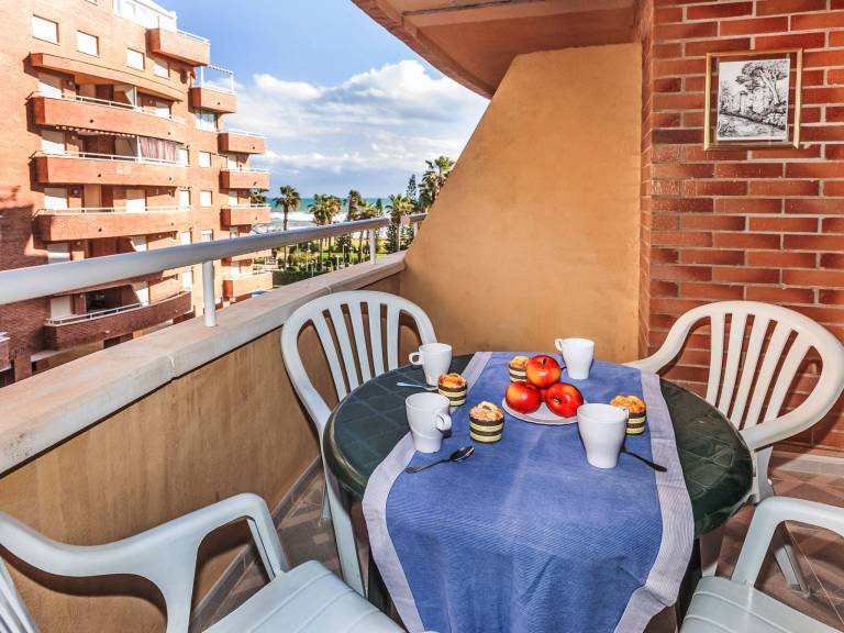 Rental apartment with pool, patio & garden | Sea view — photo 2