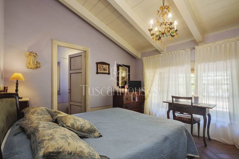 Villa with terrace, pool & yard | Mountain view — photo 5
