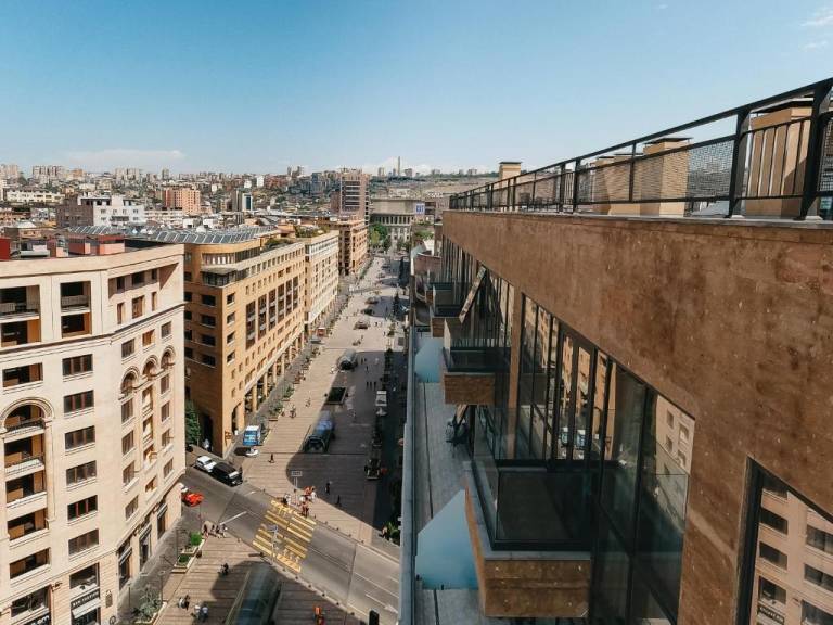 Hilltop North Avenue in Yerevan