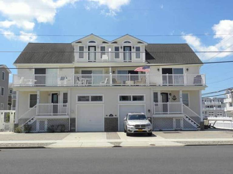 Condo  Avalon
