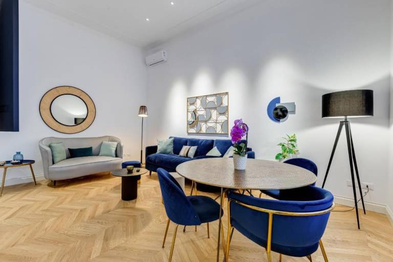 The heart of Rome Luxury house in Vittoria