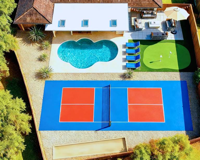 House  Avalon/Oglethorpe Mall Area