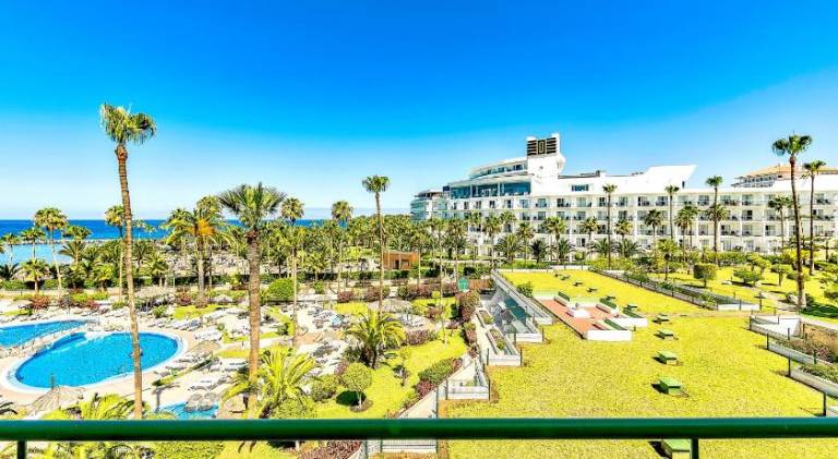 Pleasant holiday apartment with terrace, garden & pool | Beach nearby | Dogs allowed — photo 4