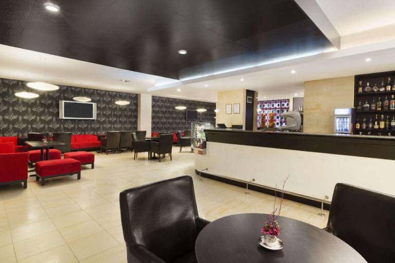 Ramada by Wyndham Iasi City Centre — photo 5