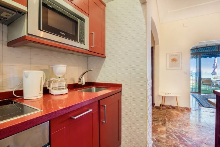 Apartment 'Casa Blanca' with Sea Views and Wi-Fi — photo 5