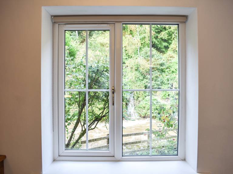 Cottage with garden | River view — photo 3