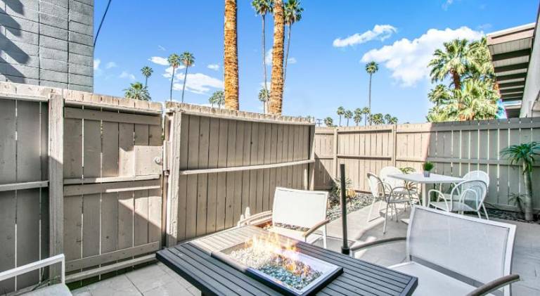 Vacation home with jacuzzi & pool | Pet-friendly in Palm Springs, CA