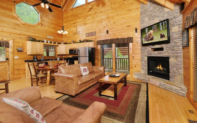 Child-friendly beautiful cabin with BBQ, pool & terrace | Mountain view | Pet-friendly — photo 4