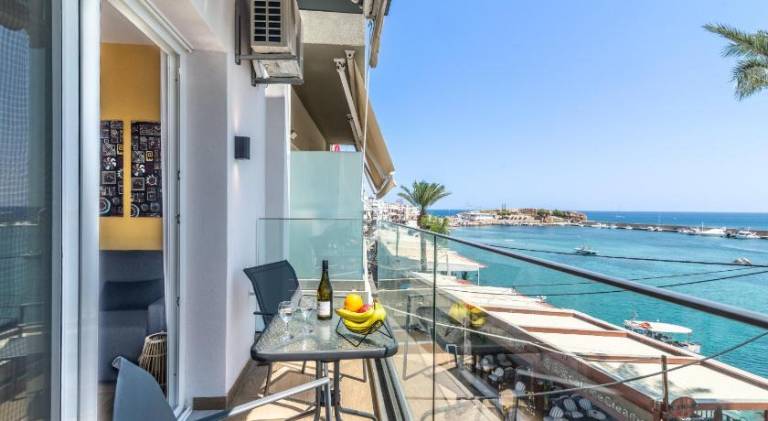 Holiday apartment with patio — photo 4