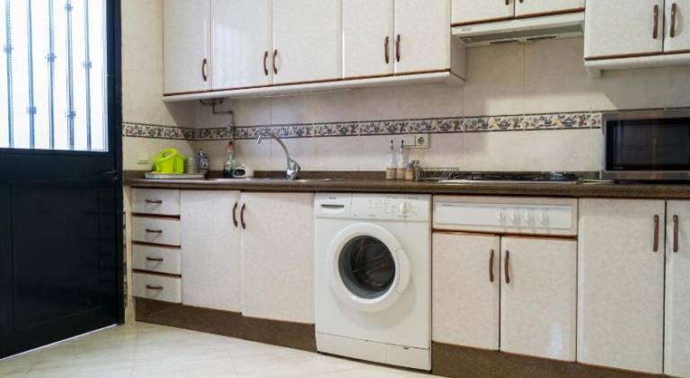 Apartment | Close to Mosque–Cathedral of Córdoba | Perfect for remote work — photo 4