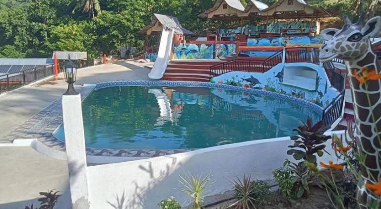 Manga's swimming pool — photo 3