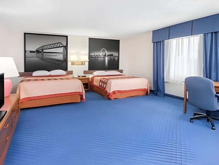 Super 8 By Wyndham O'Fallon in O'Fallon, IL