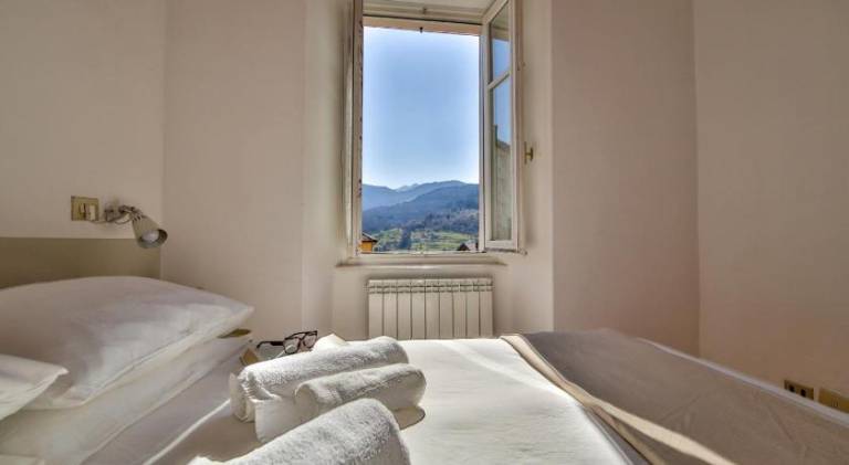 Holiday apartment with 2 rooms for 4 persons in Centro Valle Intelvi