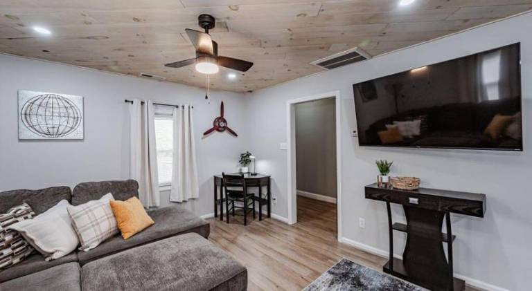 Pleasant house | Pets allowed in Richmond, BC