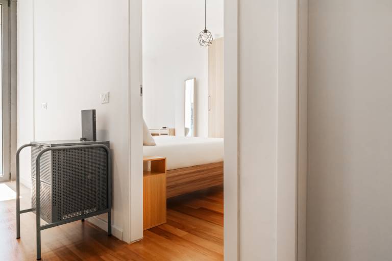 Apartment with patio | City view — photo 4