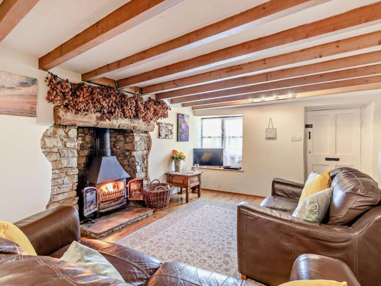 Fully equipped cottage with hot tub & garden | Pets are welcome — photo 3