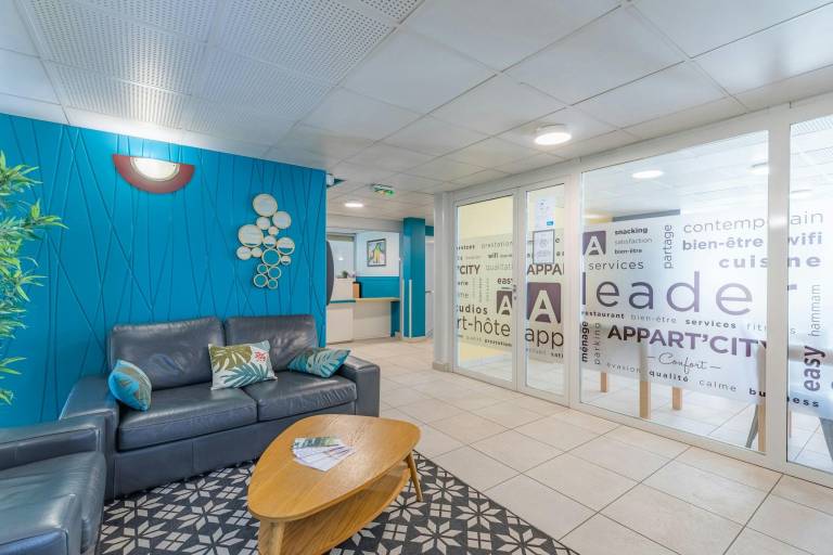 Serviced apartment with patio | Suitable for remote work — photo 4