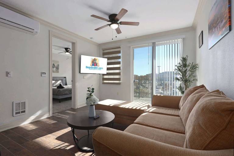 Apartment  Brittany Pointe